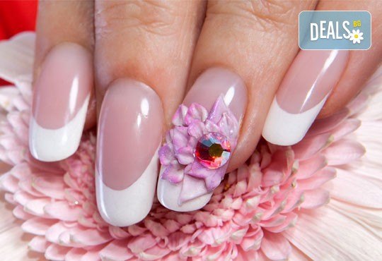 Красиви нокти! Ноктопластика с изграждане и 4 декорации в Салон за красота Belisimas - Снимка 1