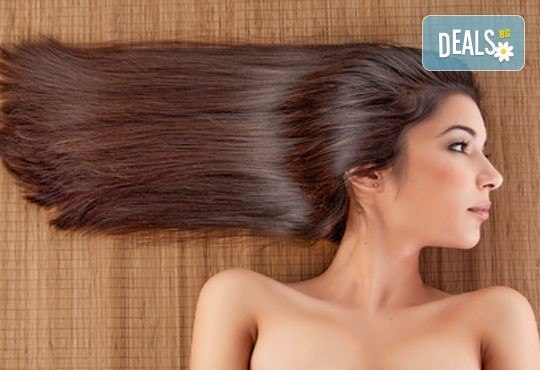 Красива всеки ден!Подстригване, масажно измиване, маска с италиански продукти Nashi и оформяне с прав сешоар от Royal Beauty Center - Снимка 3
