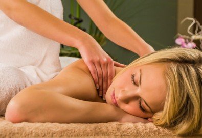 40-минутен лечебен масаж на гръб с магнезиево олио в комбинация с класически и дълбокотъканни техники от професионален кинезитерапевт