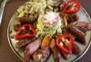 Комбинирано плато за компания свинска вешалица, сръбска наденица, ущипци от кайма, кебапчета и салати от ресторант При Миро - thumb 1