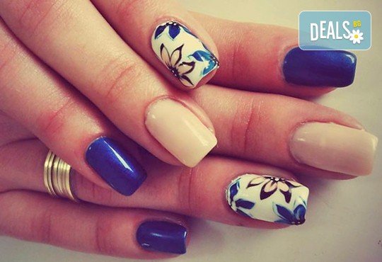 Класически или френски маникюр с гел лак Bluesky, авторски декорации - рисунки, камъчета, пигменти, масаж с етерични масла и сваляне на стар гел лак! - Снимка 4