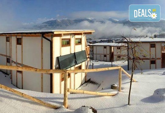 На почивка сред истинската природа през февруари или март! Еко селище Дебели Даб, Стара Кресна - 1 нощувка на човек,безплатен интернет и паркинг! - Снимка 9
