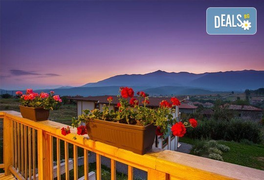 На почивка сред истинската природа през февруари или март! Еко селище Дебели Даб, Стара Кресна - 1 нощувка на човек,безплатен интернет и паркинг! - Снимка 3