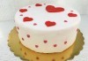 Идеалния подарък! Торта Сахер, декорирана за Св. Валентин, в луксозна кутия от Сладкарница Сладост! - thumb 1