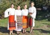 Раздвижете се в ритъма на българското хоро! 2 или 4 посещения на занимания по народни танци в клуб Вишана! - thumb 7