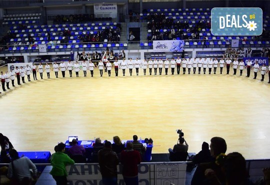 В ритъма на българския танц! 8 посещения за начинаещи в клуб по народни танци Фолклор БГ в Пловдив - Снимка 3