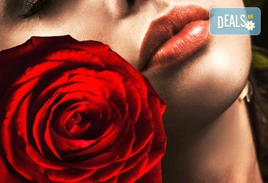 Обем и контур за устни с качествен френски филър по избор Hyaluronica или Pluryal от SunClinic и д-р Светла Петкова - Снимка 1