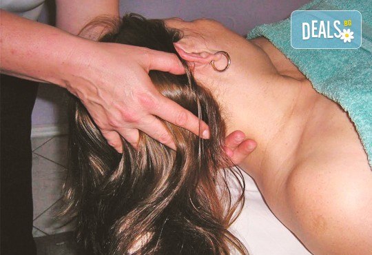 80 минути релакс! Болкоуспокояващ шиацу масаж на цяло тяло с билкови масла, масаж на глава и рефлексотерапия от масажно студио Frictio! - Снимка 3