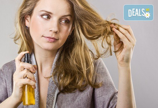 Терапия за коса с хиалурон за фини, късащи се коси, подстригване, масажно измиване, филър с хиалурон и прическа в Studio One - Снимка 3