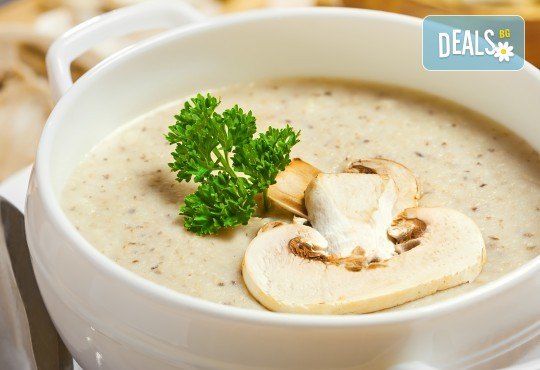 Вкусен обяд! Супа и готвено ястие по избор в Ресторант-механа Мамбо в центъра на София! - Снимка 2