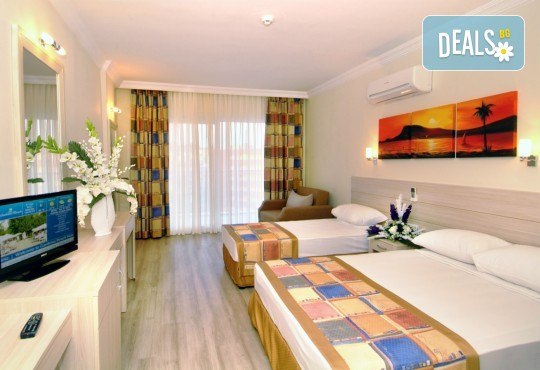 От април до май в Анталия на супер цена! 7 нощувки на база All Inclusive в Gardenia Beach 4*, двупосочен билет за директен чартърен полет, летищни такси и трансфери - Снимка 2