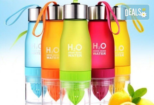 2 в 1 - съчетайте полезно и приятно за един добър ден! Иновативна бутилка за вода с цитрус преса от Нет Стор! - Снимка 1