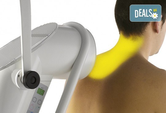 Лечение на болки в гърба при плексит, травми, болки в шийни прешлени, коленни стави чрез системата за светлинна терапия от SunClinic - Снимка 1