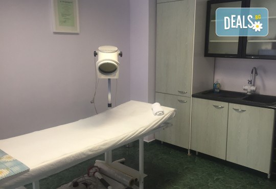 Лечение на болки в гърба при плексит, травми, болки в шийни прешлени, коленни стави чрез системата за светлинна терапия от SunClinic - Снимка 5