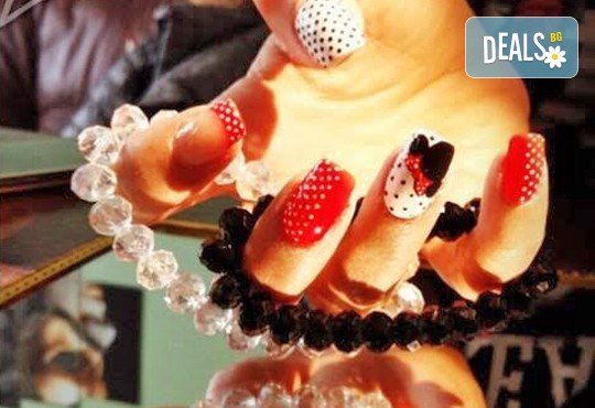 Ноктопластика чрез изграждане с акрил, лакиране с гел лак за допълнителна издръжливост и 2 ръчно рисувани декорации в студио Velesa! - Снимка 2