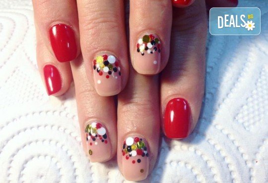 Красиви ръце със здрав и дълготраен маникюр с гел лак, 4 ръчно рисувани декорации и парафинова терапия в студио за красота L Style! - Снимка 3