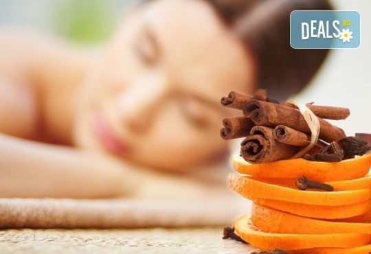 90-минутна СПА терапия Фантазия - дълбоко релаксиращ антистрес масаж на цяло тяло с портокал и канела и пилинг с шоколад от Ganesha! - Снимка 1