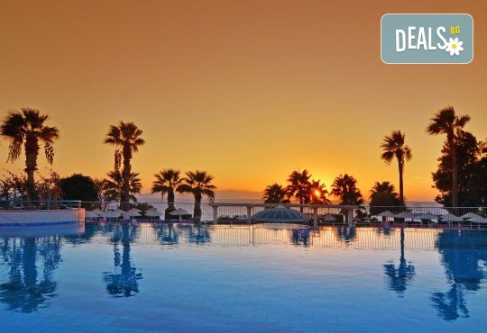 Почивка от април до юни в The Grand Blue Sky 4+*, Кушадасъ, Турция! 7 нощувки на база All Inclusive и възможност за транспорт от Ориент 99! Дете до 12 години безплатно! - Снимка 1