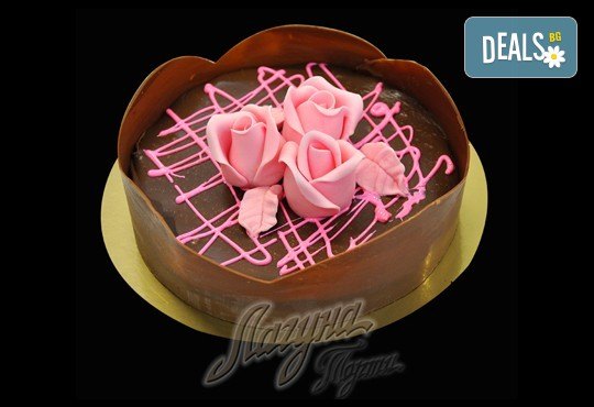 Уникална шоколадова наслада с торта Линд с възможност за доставка от Виенски салон Лагуна! Предплатете сега 1лв! - Снимка 1
