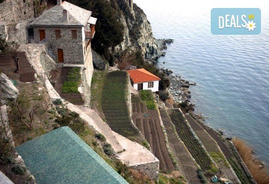 Великден на Атон, Халкидики! 2 нощувки със закуски, 1 тържествен обяд в хотел 2/3* в Уранополи, транспорт, медицинска застраховка и екскурзовод от агенция Ваканция Роза - Снимка 5