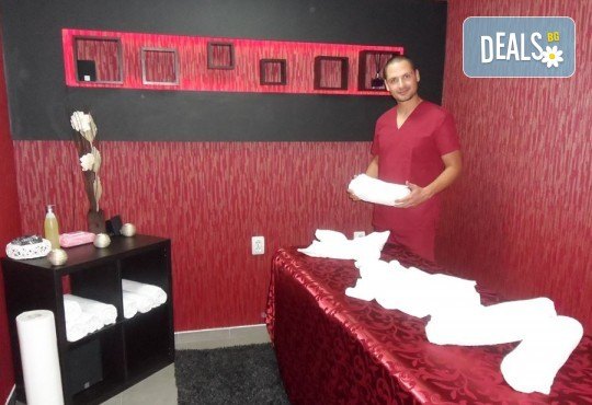 Тонизирайте тялото си с 60-минутен класически масаж на цяло тяло от масажно студио Галея - Снимка 4