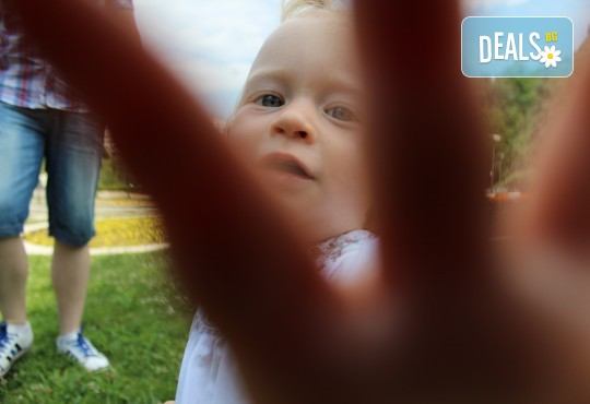 Фотозаснемане на всякакви събития до 1 час, с неограничени обработени кадри, фотосесия и подарък DVD - Снимка 8