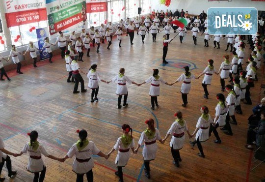 В ритъма на българския танц! 8 посещения за начинаещи в клуб по народни танци Фолклор БГ в Пловдив - Снимка 3