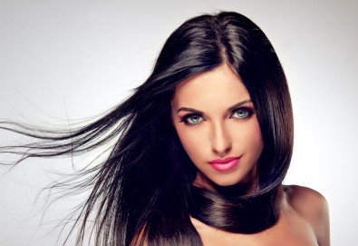 За красива визия! Кератинова или арганова терапия за коса и оформяне с прав сешоар в студио за красота Ma Belle!