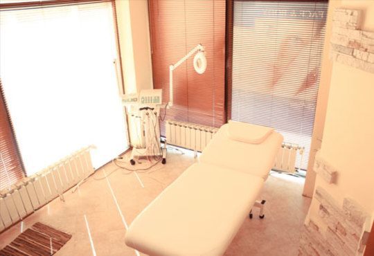 Удоволствие и здраве за двама! Тангенторна вана със шуслерови соли и ароматерапия за двама в Холистик СПА! - Снимка 4