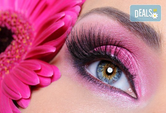 Изящен поглед с копринени мигли косъм по косъм или с 3D ефект в студио за красота Fabio Salsa - Снимка 1