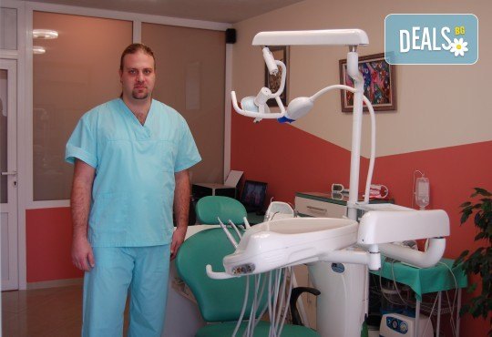 Обстоен преглед, план на лечение, почистване на зъбен камък, полиране с Air Flow и професионално избелване, от МР Дент - Снимка 10