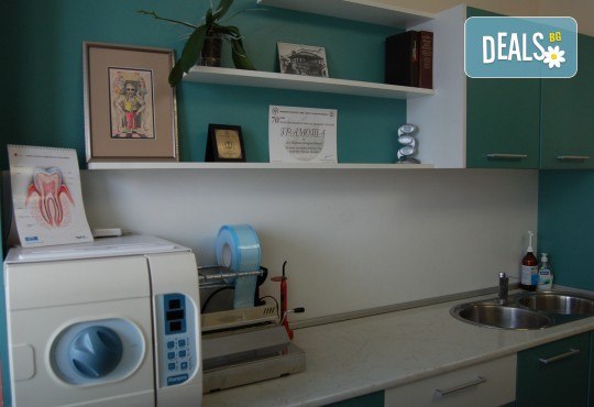 Обстоен преглед, план на лечение, почистване на зъбен камък, полиране с Air Flow и професионално избелване, от МР Дент - Снимка 8