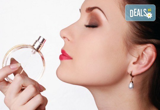 Бъдете зашеметяващи в най-важния ден! Пробен грим за абитуриенти и маникюр с гел лак във фризьоро-козметичен салон Вили в кв. Белите брези - Снимка 1