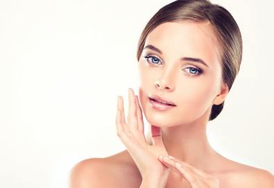 Сияйна и свежа с лифтинг масаж на лице и деколте + маска според типа кожа в студио за красота L Style!