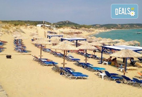 За 1 ден на плаж в слънчева Гърция - Ammolofi Beach, Неа Перамос! Транспорт, застраховка и водач! - Снимка 4