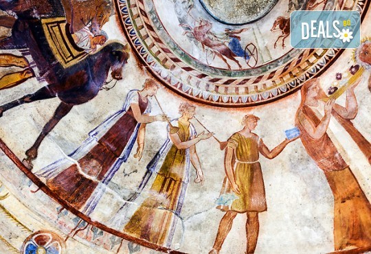 Посетете Долината на тракийските царе, Казанлък и Казанлъшка гробница с екскурзия за ден с транспорт и водач от Комфорт травел! - Снимка 1