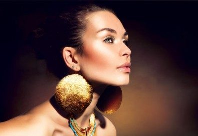 Подчертайте женствеността си! Пробиване на уши + медицински обеци на Studex в различни цветове и форми от студио Вая!