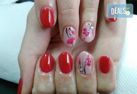 Mаникюр с гел лак SNB Professional или BlueSky + подарък 2 арт декорации, запечатани с UV топ лак от Superlativ Beauty House! - Снимка 4