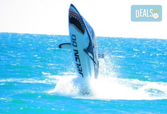 Уникално и единствено по рода си 15-минутно гмуркане с най-новия атракцион Акула в Слънчев бряг - Снимка 1