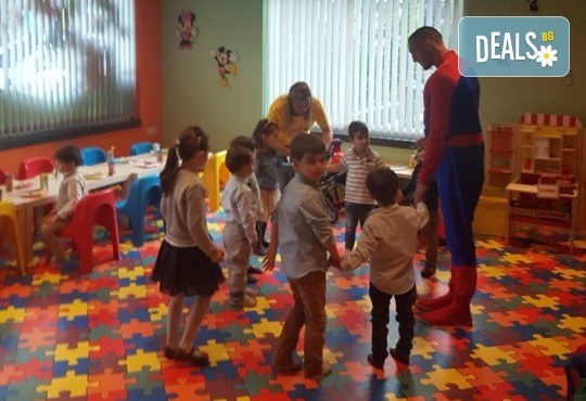 Два часа луди игри с аниматор и ползване на всички съоръжения за забавление от Детски клуб Евърленд - Снимка 8