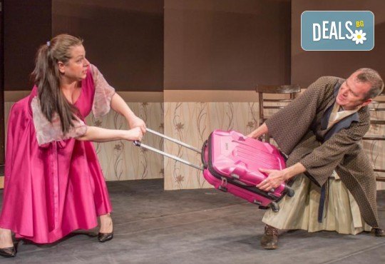 Щура комедия с Милица Гладнишка! Гледайте Брачни безумия, на 18.06. от 19ч. в Театър Сълза и Смях, билет за един - Снимка 6