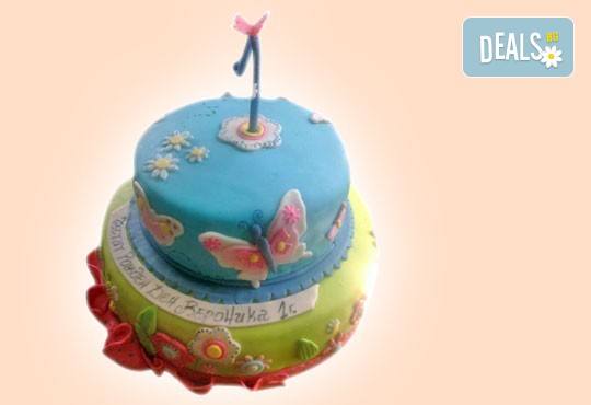Детска АРТ торта с фигурална ръчно изработена декорация с любими на децата герои от Сладкарница Джорджо Джани - Снимка 20