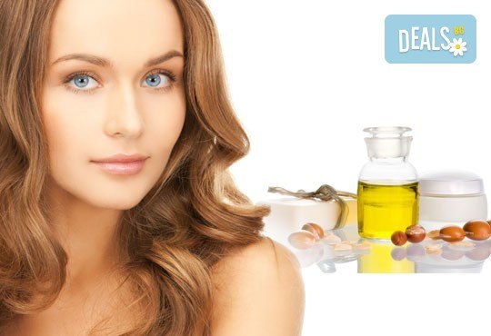 Терапия за коса с арган, подстригване и оформяне на прическа със сешоар в салон за красота Хармония! - Снимка 3