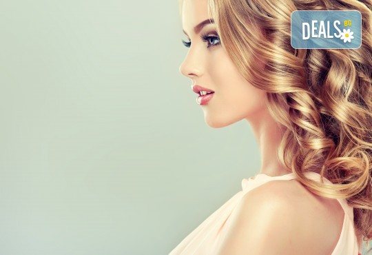 Боядисване с боя на клиента, масажно измиване, маска, подсушаване и подстригване по избор в салон за красота Soleil! - Снимка 1