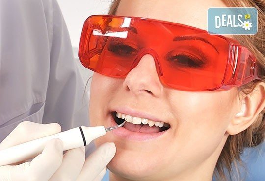 Високоестетична фотополимерна фасета (бондинг) на един зъб от дентален кабинет д-р Чорбаджаков - ж.к. Дружба 1 - Снимка 2