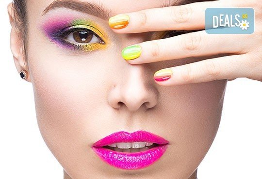 Термо, класически или френски маникюр с гел лак на BluеSky или на Rec и 2 перманентни декорации в Beauty center D&M! - Снимка 1