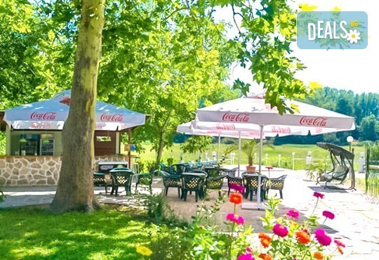Почивка в комплекс Фазанария! Нощувка, закуска и вечеря за ДВАМА + басейн, шезлонг, детски кът и фитнес в бивша резиденция на Т. Живков до гр. Пазарджик - Снимка 20