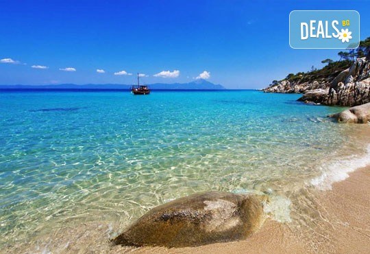 Септемврийски празници в Уранополис, Халкидики! 3 нощувки със закуски и вечери в Akti Ouranoupoli Beach Resort 4* и транспорт - Снимка 9