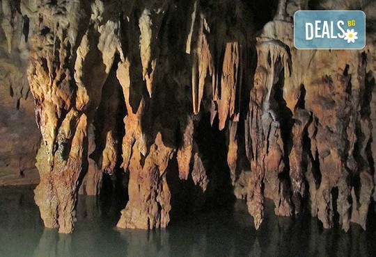 Еднодневна екскурзия до пещерата Маара и Драма в Гърция на 26.08. с транспорт и екскурзовод от Глобул Турс - Снимка 1