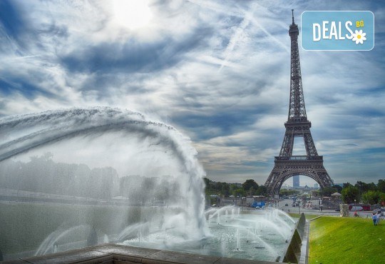 Самолетна екскурзия до Париж през октомври с Дари Травел! 4 нощувки със закуски в хотел 3*, билет, трансфер и летищни такси! - Снимка 2